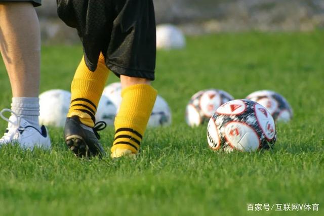 成都蓉城再遭败绩，媒体呼吁换帅，未来形势堪忧